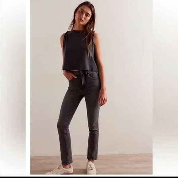 WE THE FREE PEOPLE LOW MAINTENANCE MID RISE CROP BOOT JEANS WASHED BLACK NWT 28 - Picture 2 of 10
